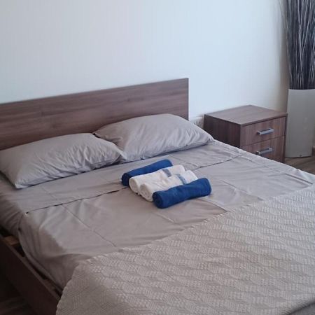 Panoramic Sea View Apartments Larnaca Esterno foto