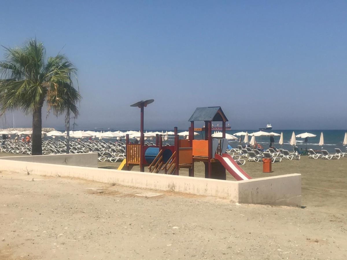 Panoramic Sea View Apartments Larnaca Esterno foto