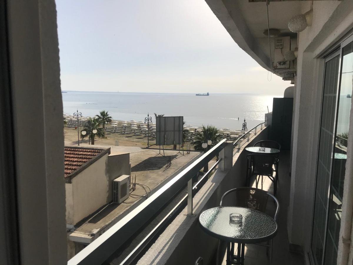 Panoramic Sea View Apartments Larnaca Esterno foto